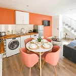 La Charmante Gauche *