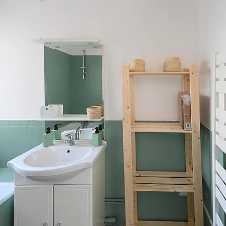 La Charmante Gauche Apartament *